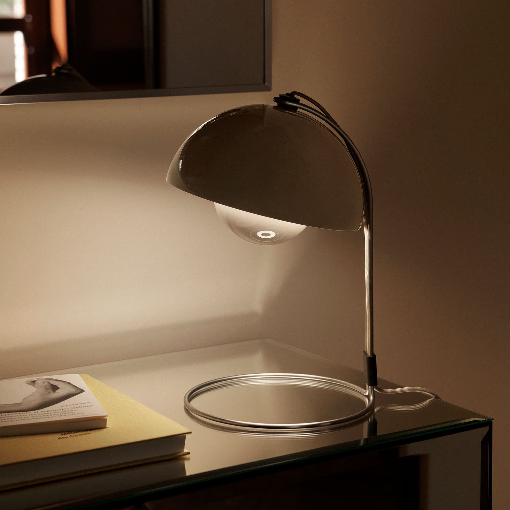 Flowerpot Desk Lamp VP4
