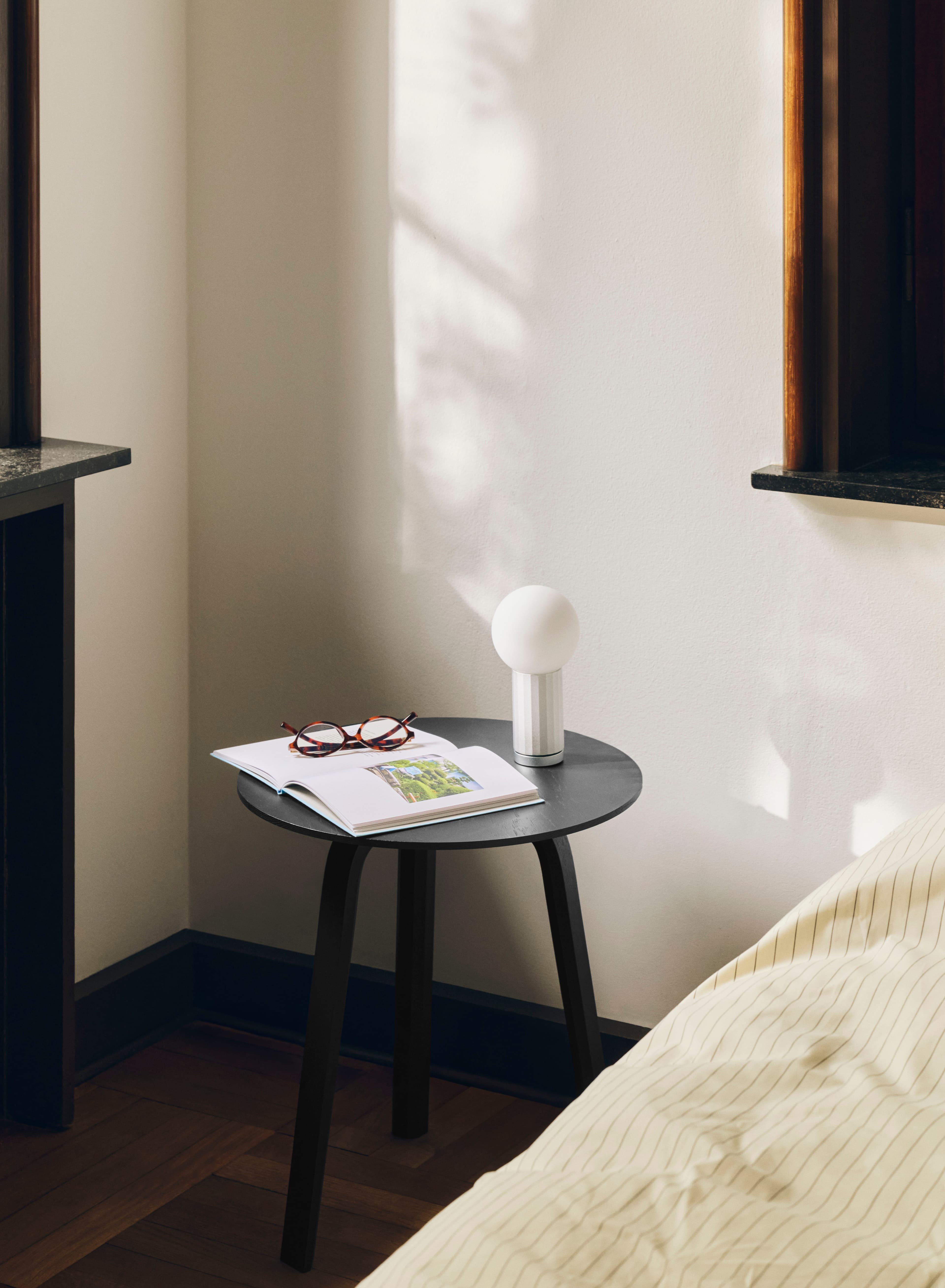 Bella Coffee table