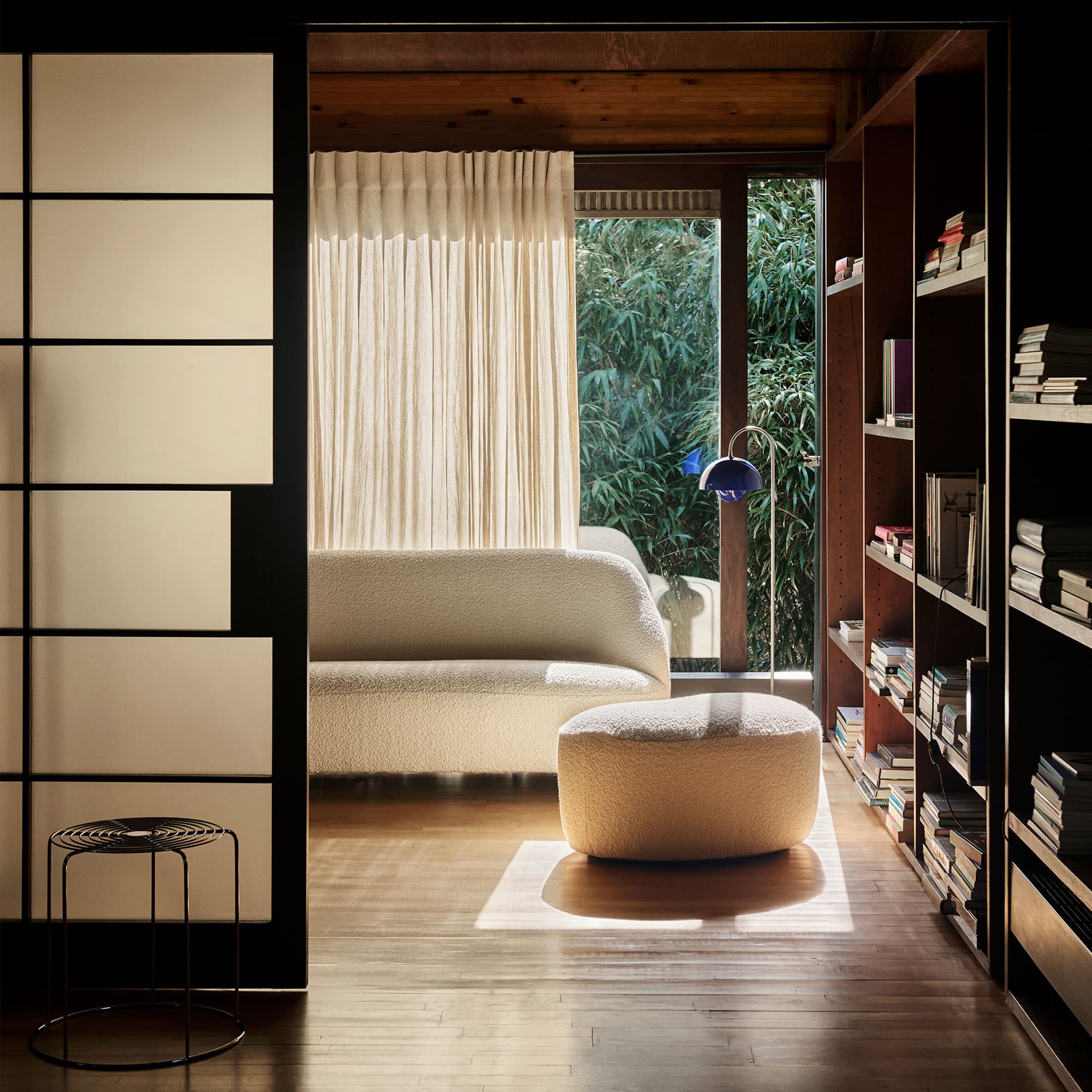 Margas Pouf LC5