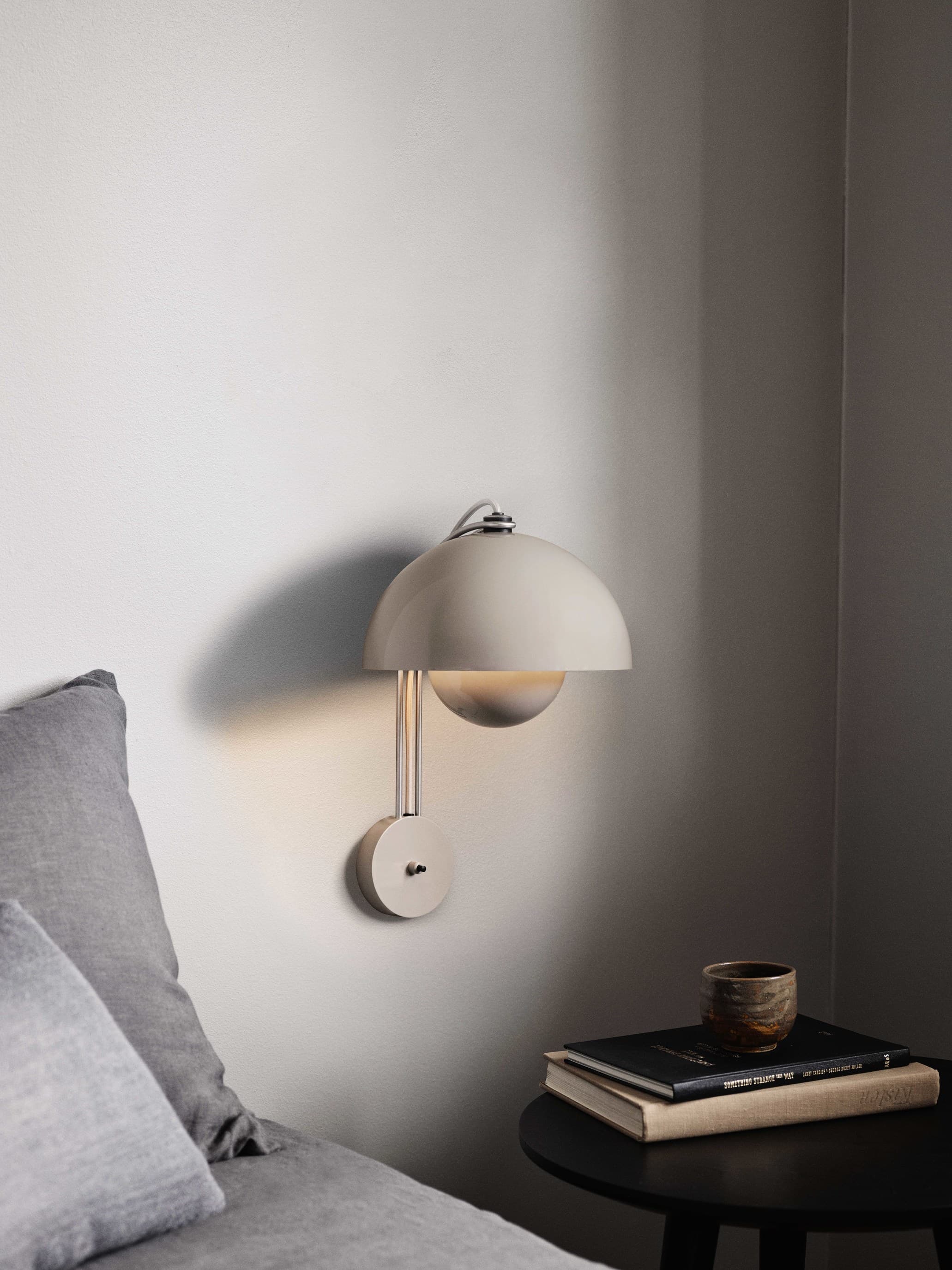 Flowerpot Wall Lamp VP8