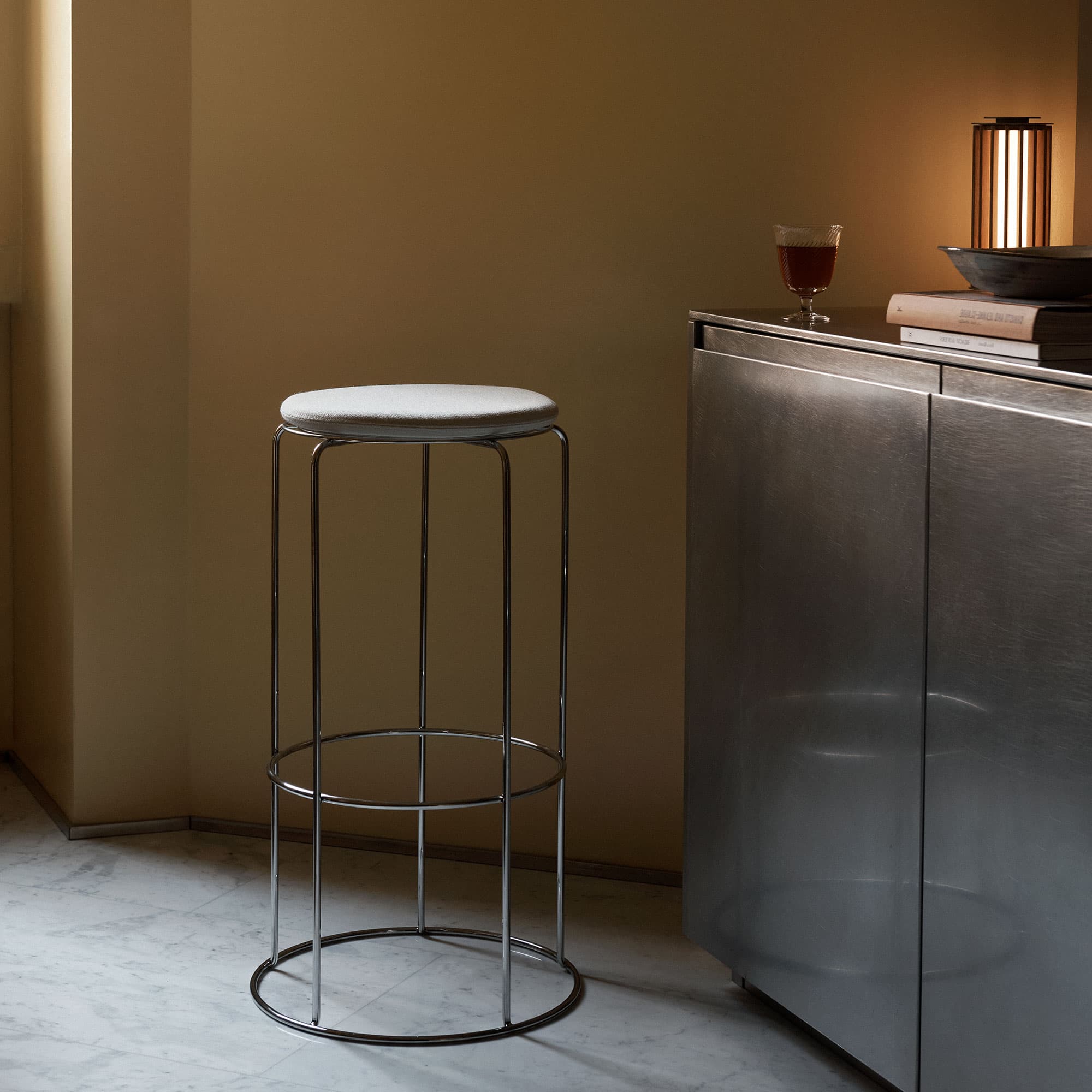 Wire Bar Stool VP16