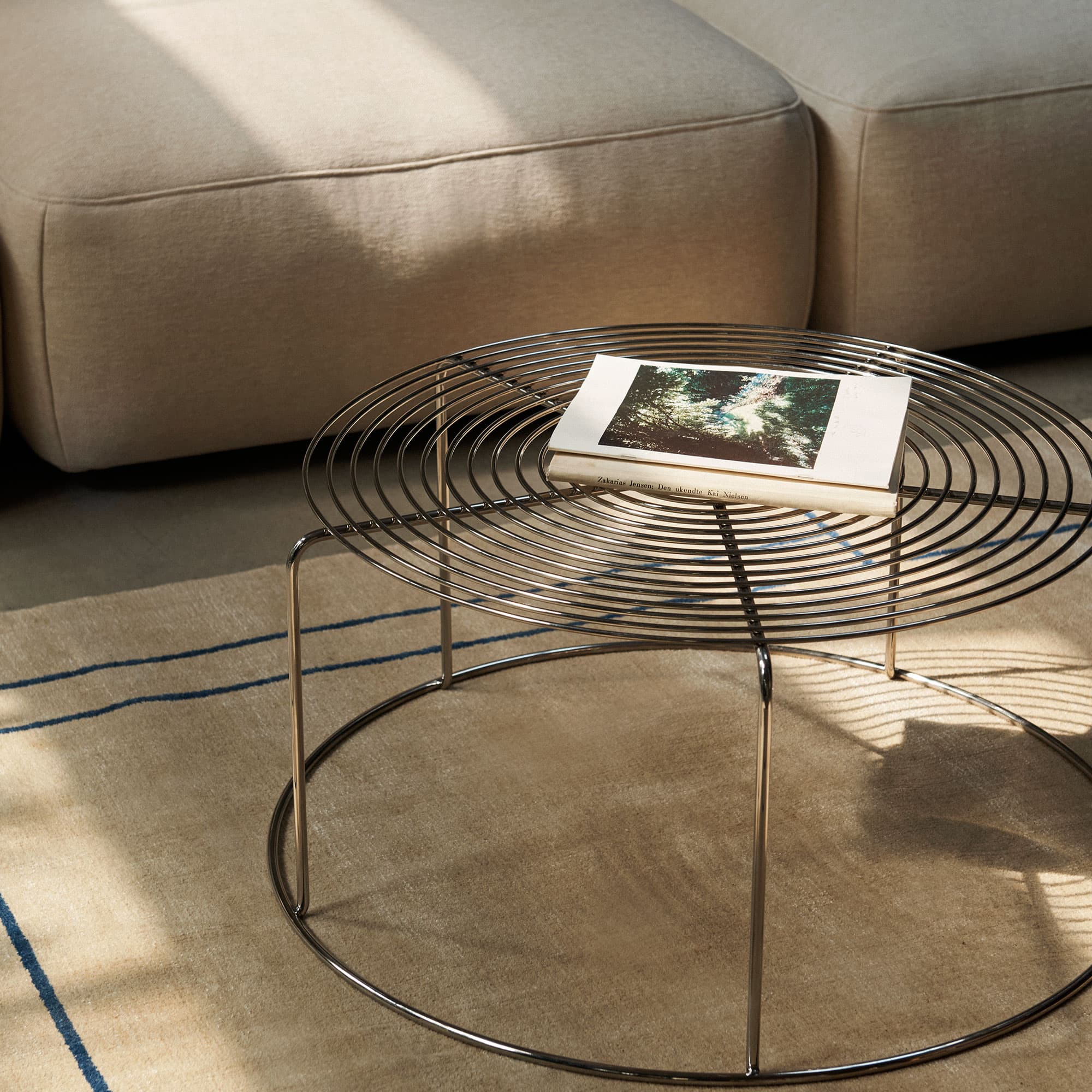 Wire Coffee Table VP17