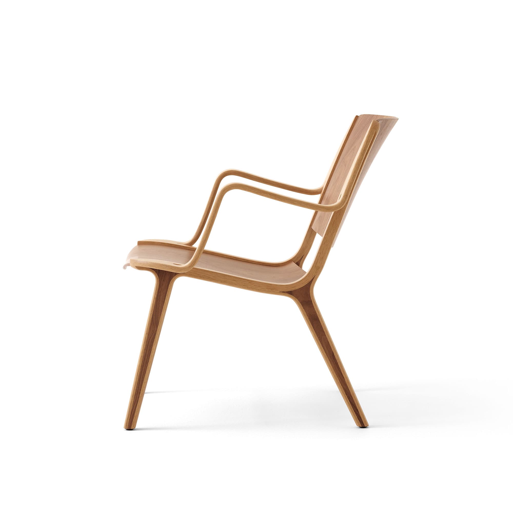 AX Lounge Chair HM11