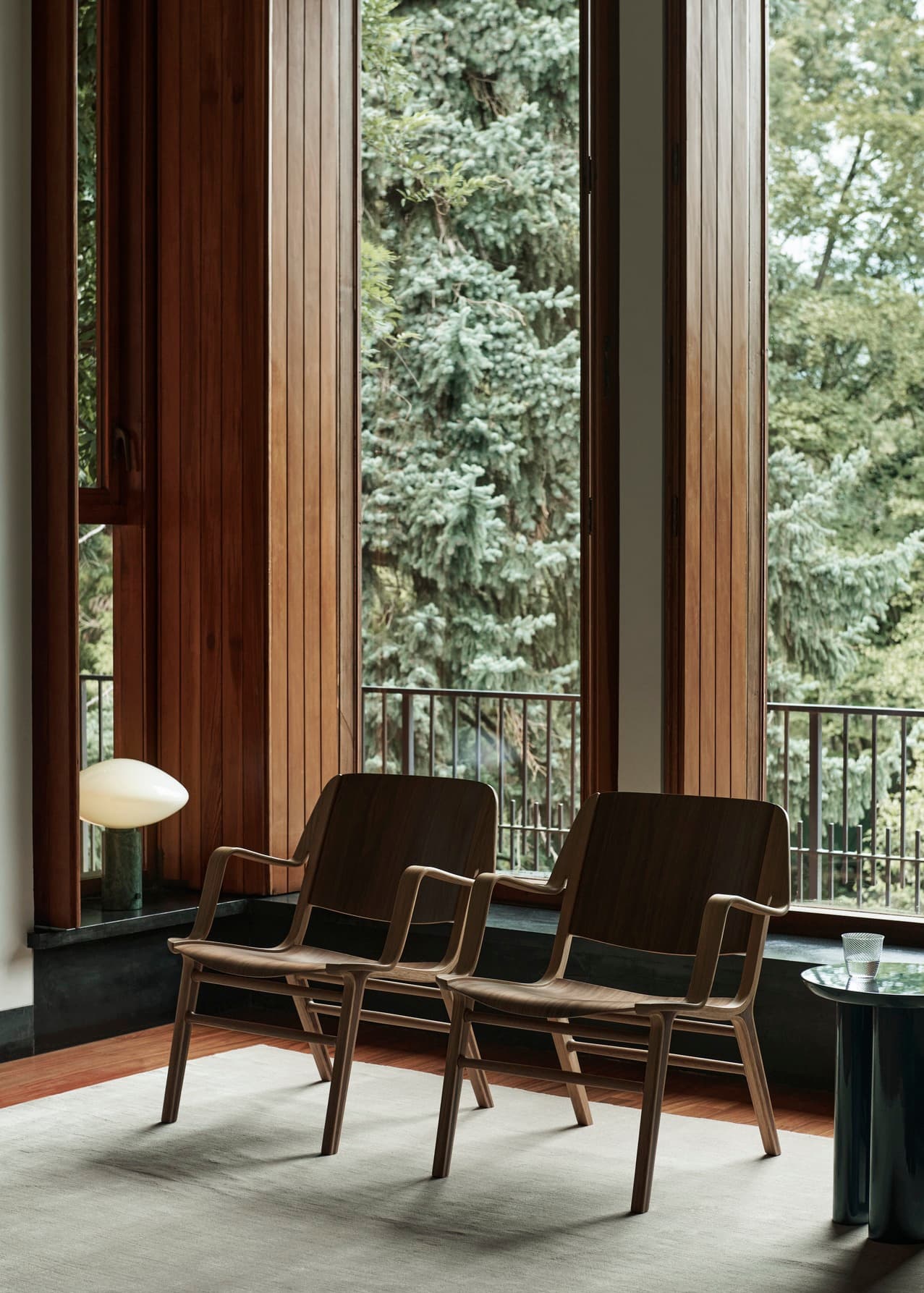 AX Lounge Chair HM11