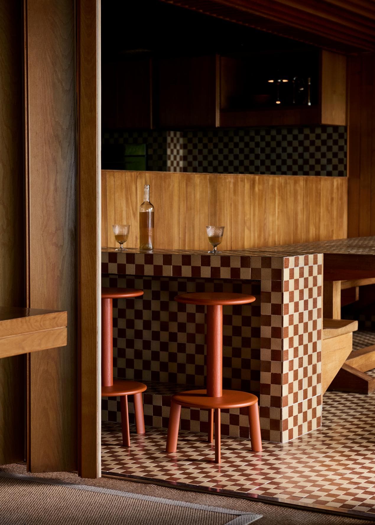 Massif Bar Stool AV39-AV40