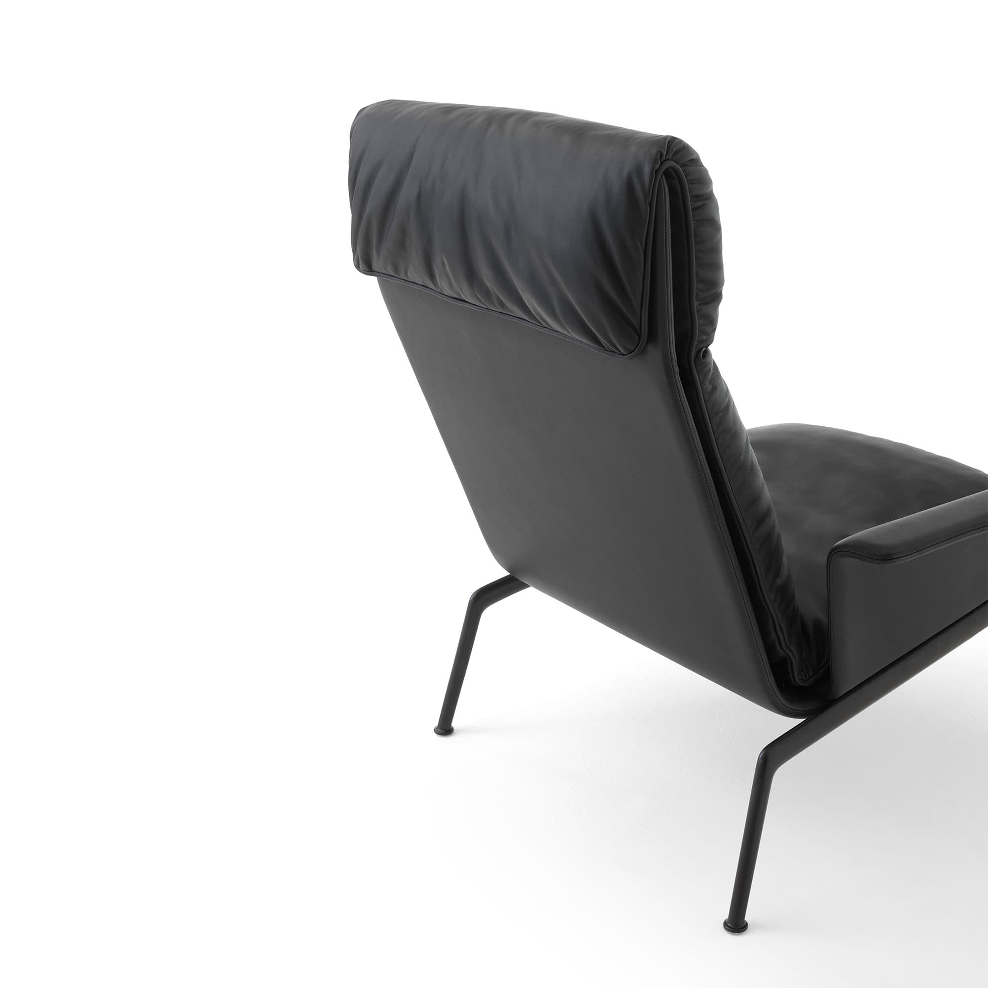 Muno Lounge Chair LN17