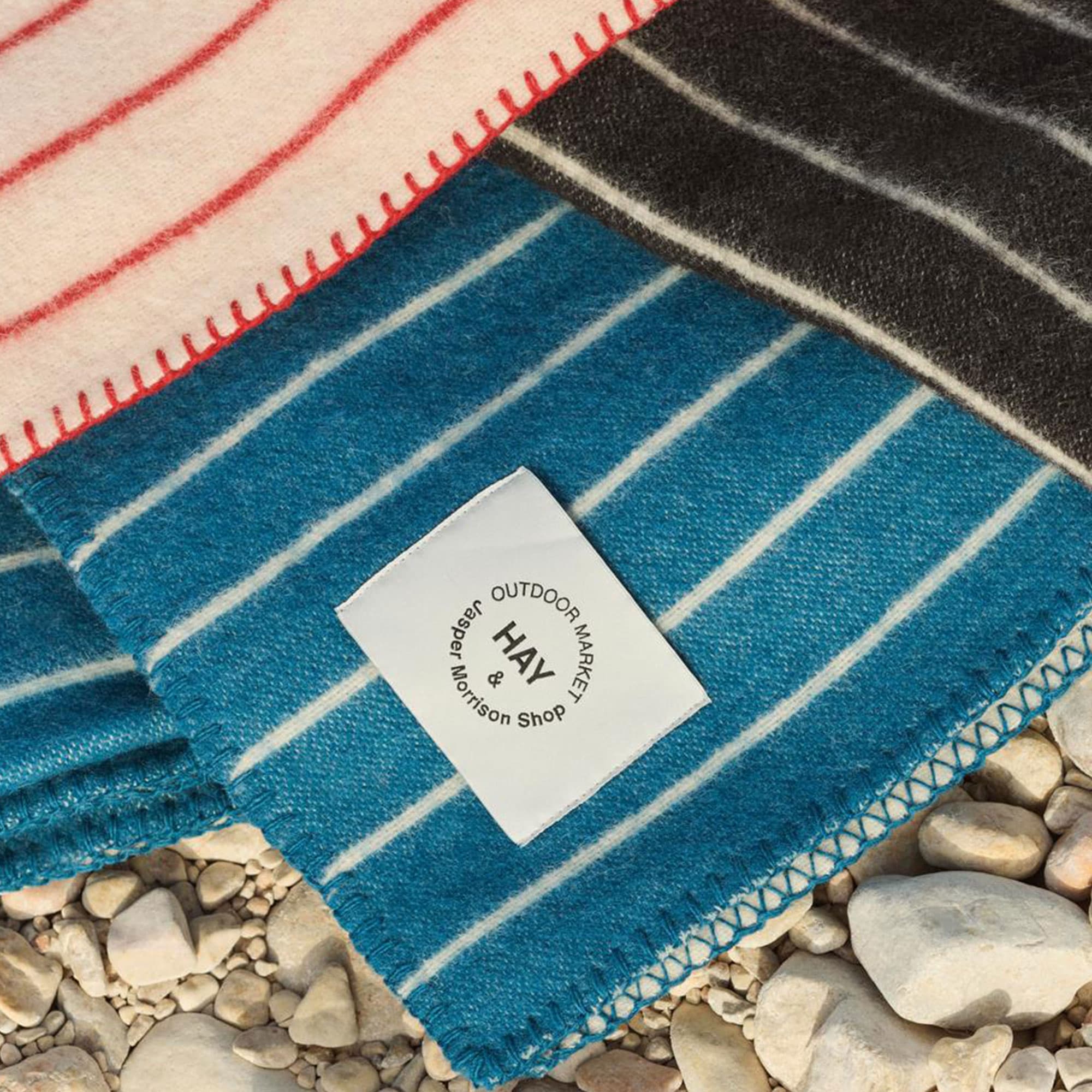 Outdoor Market Throw