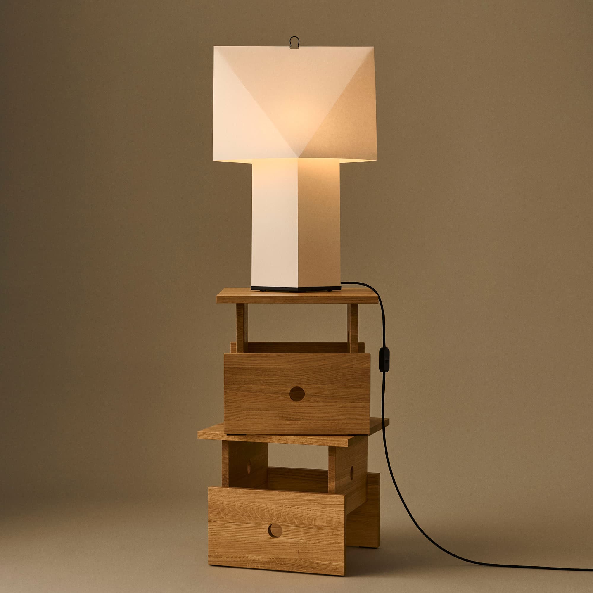 Aplat Table Lamp