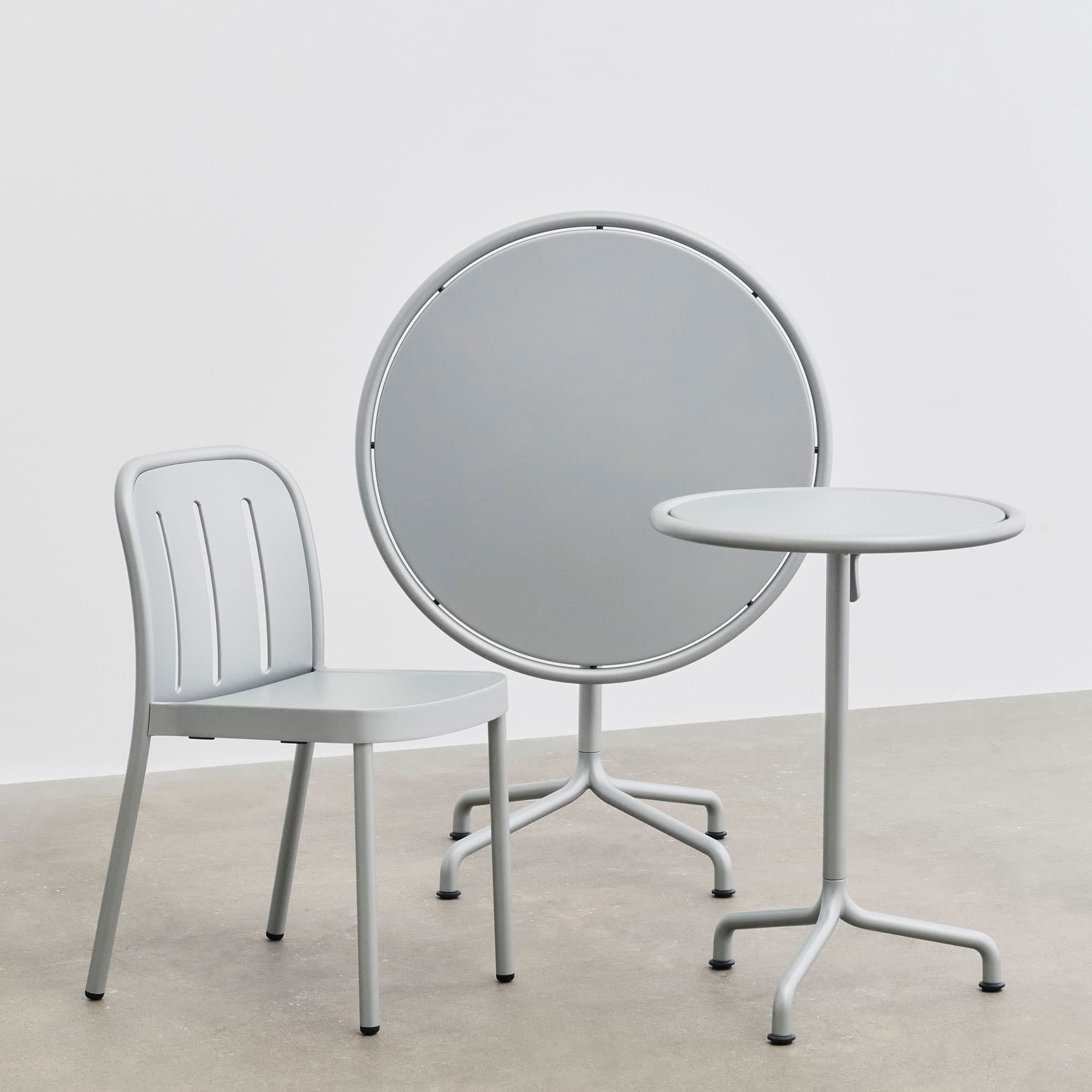 Deville Table Round