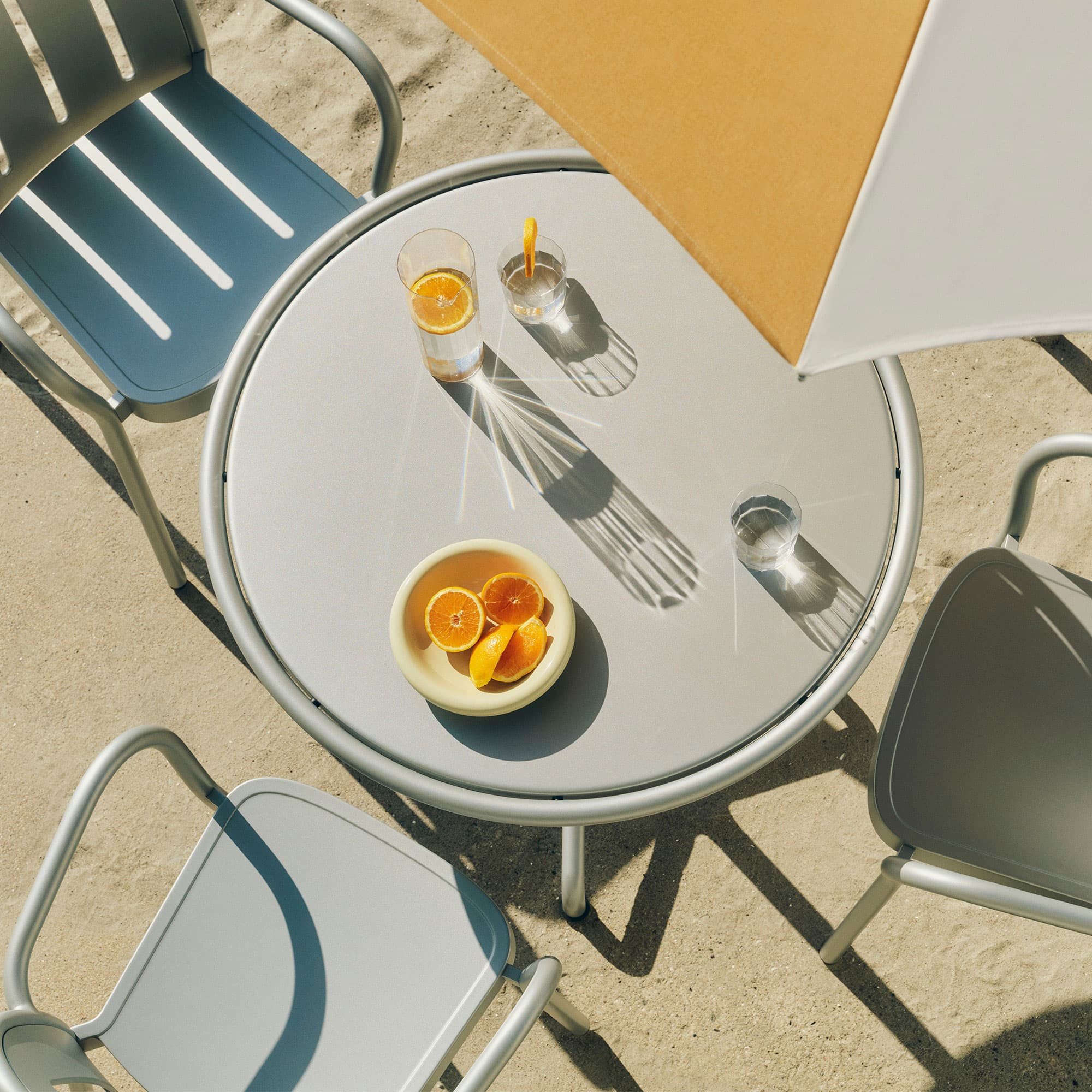 Deville Table Round