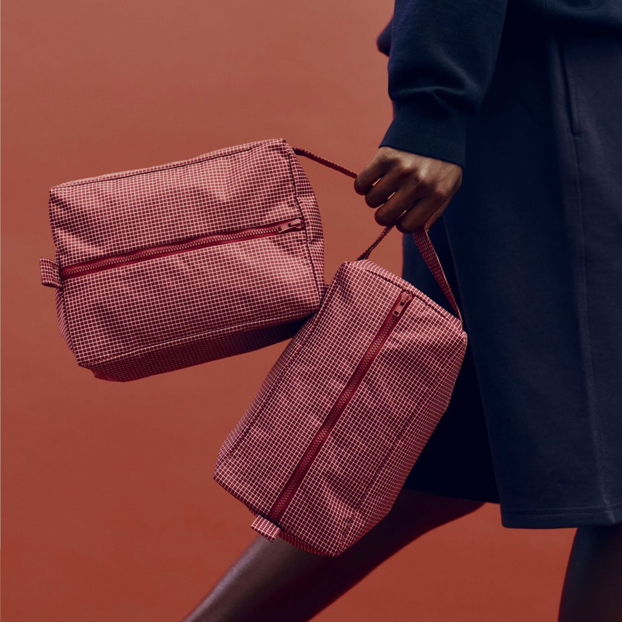 Grid Wash Bag