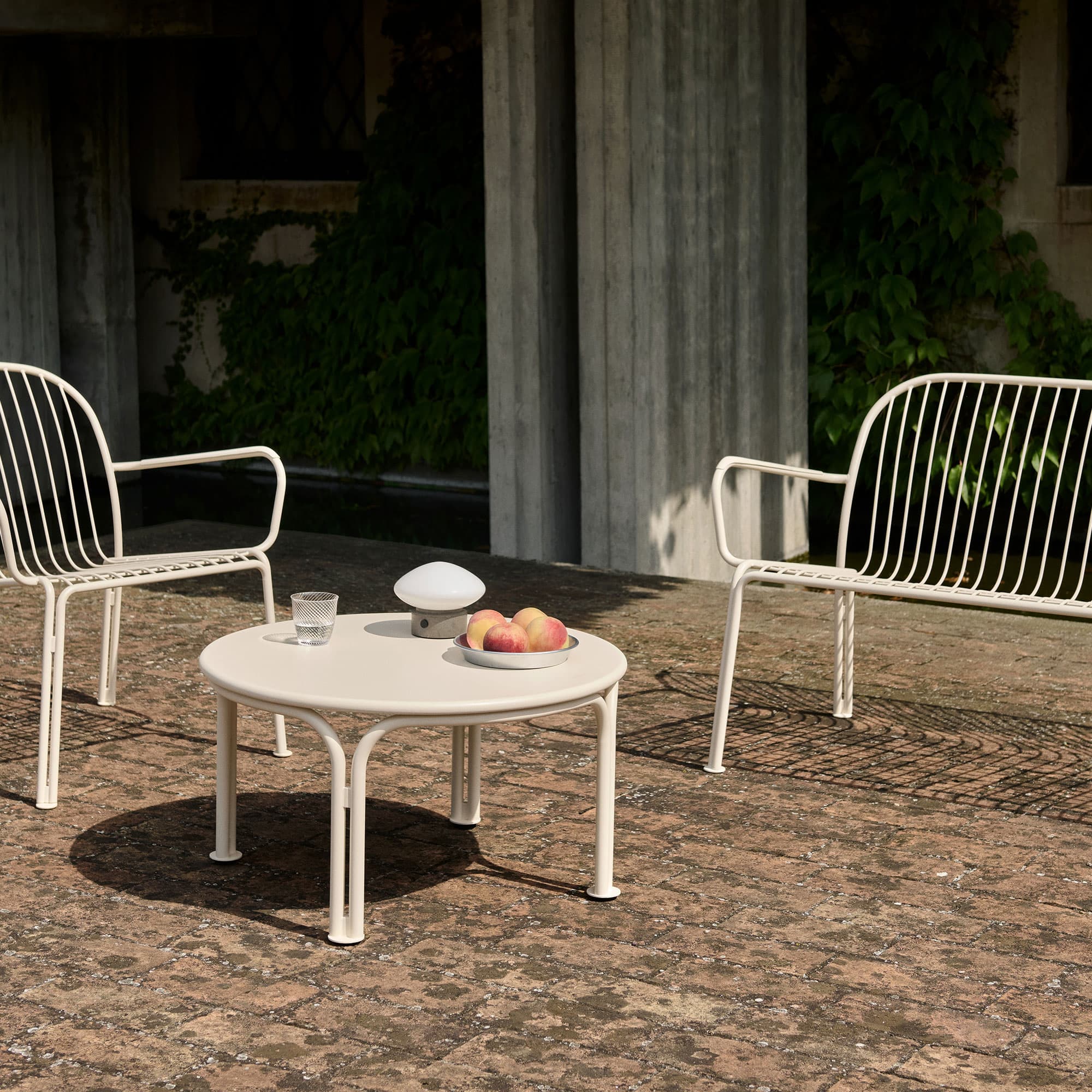 Thorvald Outdoor Coffee Table SC108