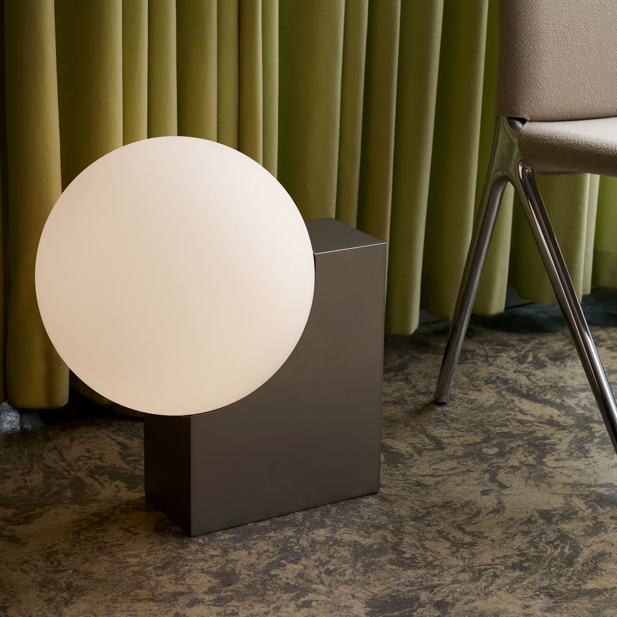 Journey Floor Lamp SHY4
