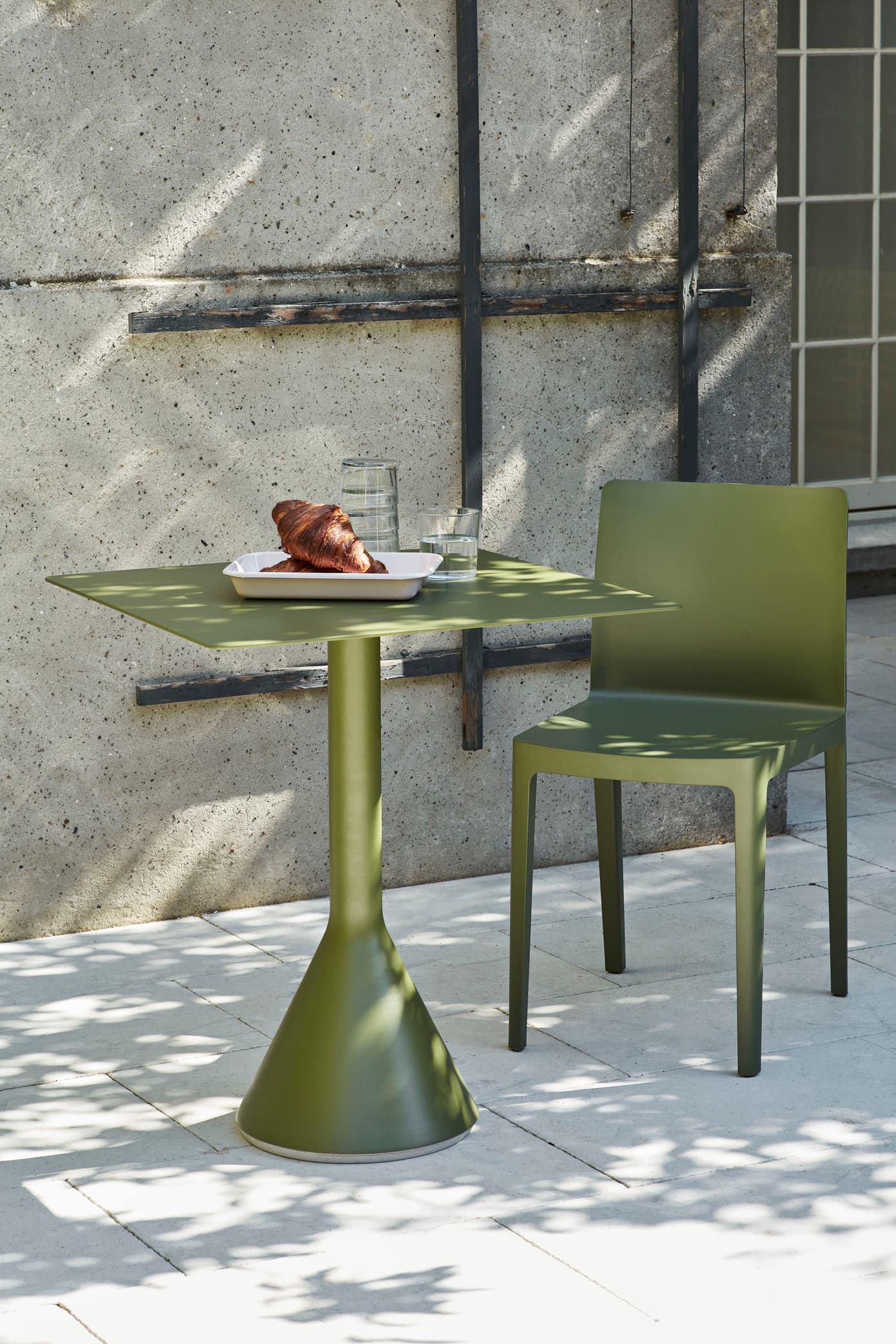 Palissade Cone Table, Square