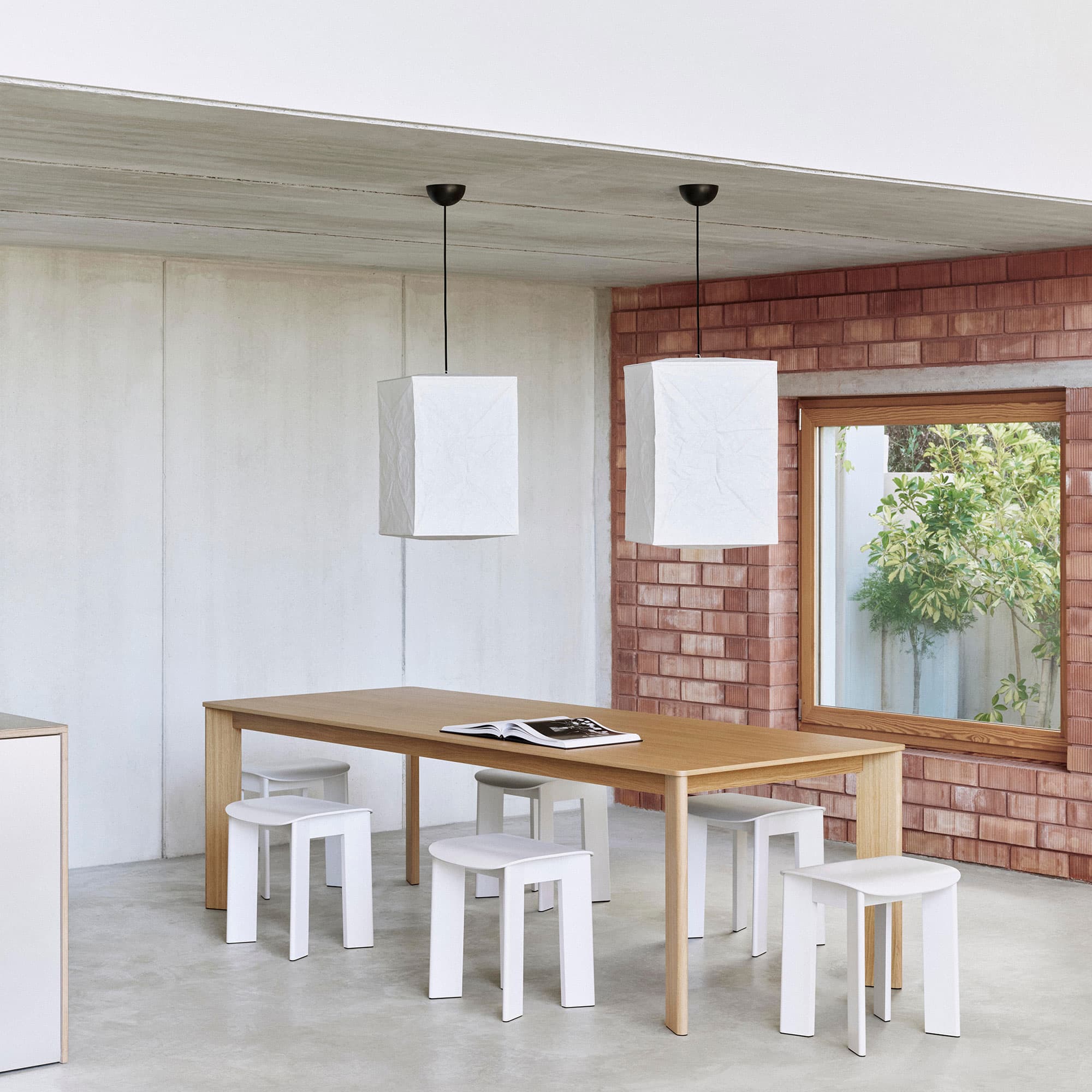 Chisel 10 Stool