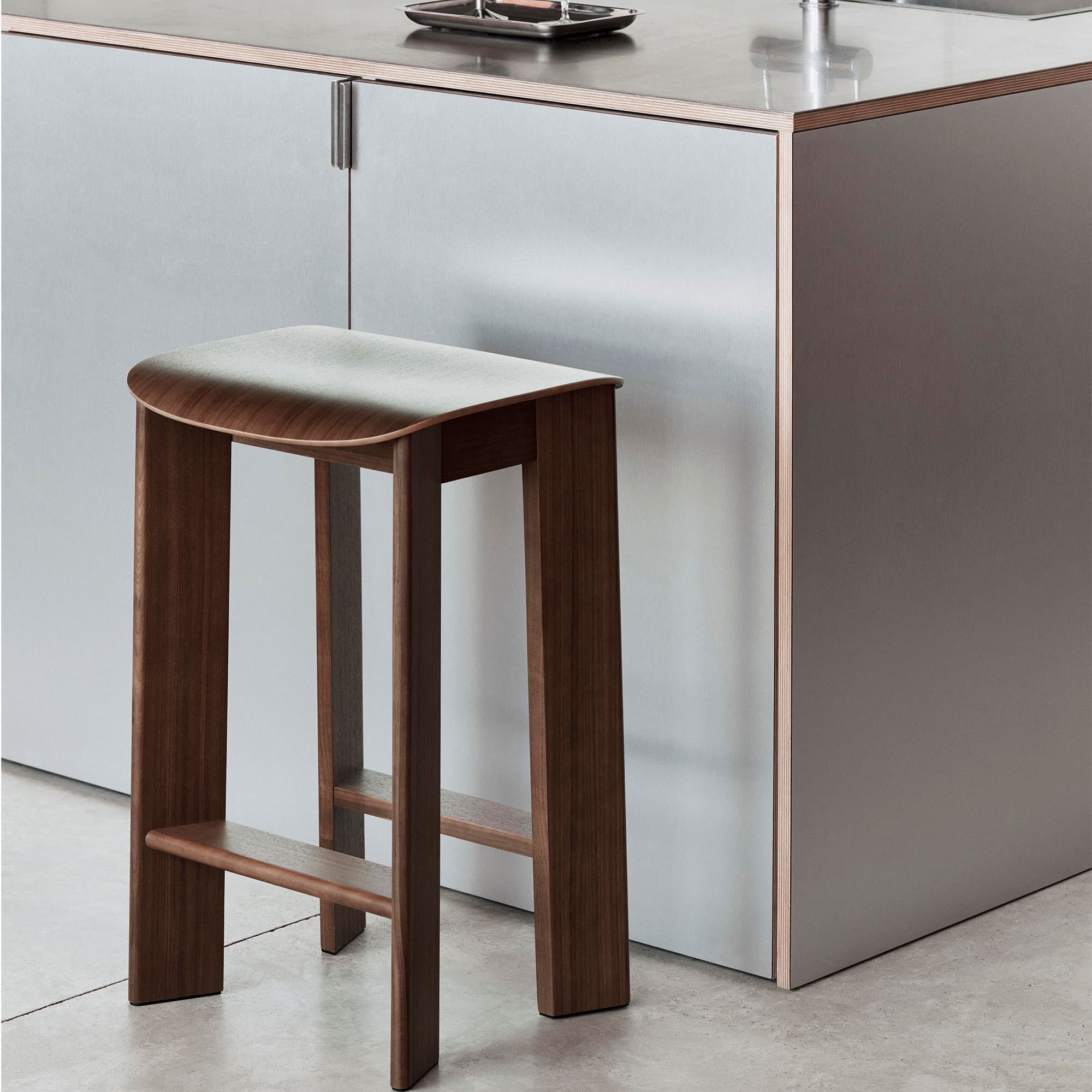 Chisel 30 Bar Stool