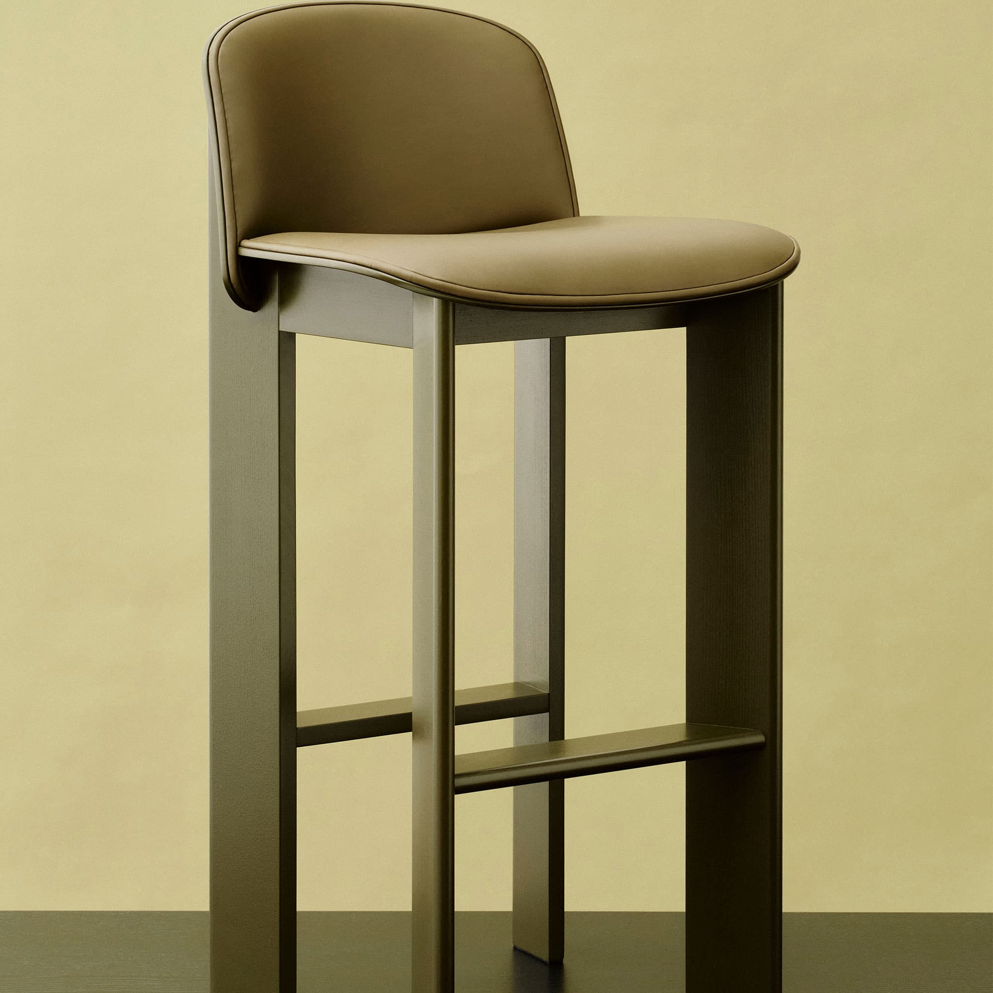 Chisel 35 Bar Chair Front Upholstered