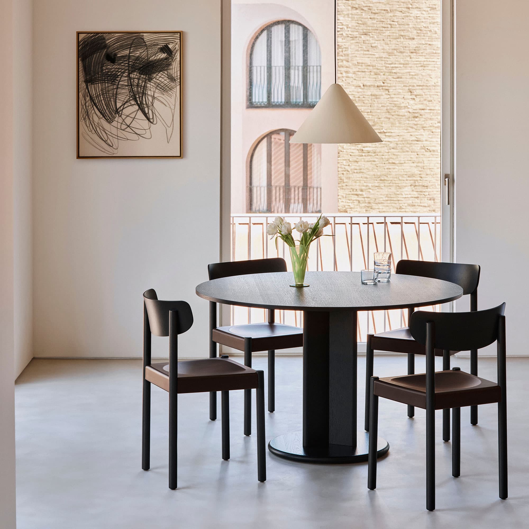 Chisel 29 Table Round Column